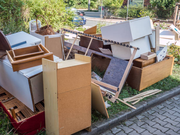 Best Attic Cleanout Services  in Marianna, FL